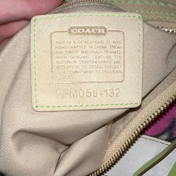 Coach Hampton Scribble C Signature Pastel Hobo Bag M05J-132 - Picture 4 of 4